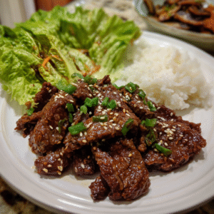Koreanisches Rindfleisch-Barbecue Bulgogi mit geröstetem Sesamsalz